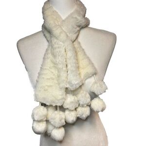 Facinie Faux Fur Pom Pom Scarf